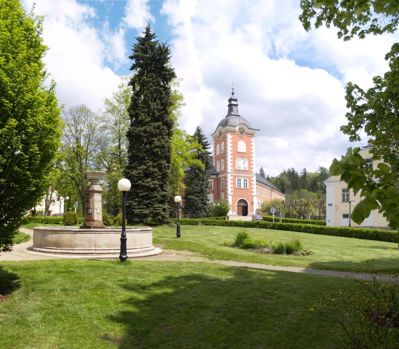 Hotel Berger Kamenice nad Lipou Exterior photo